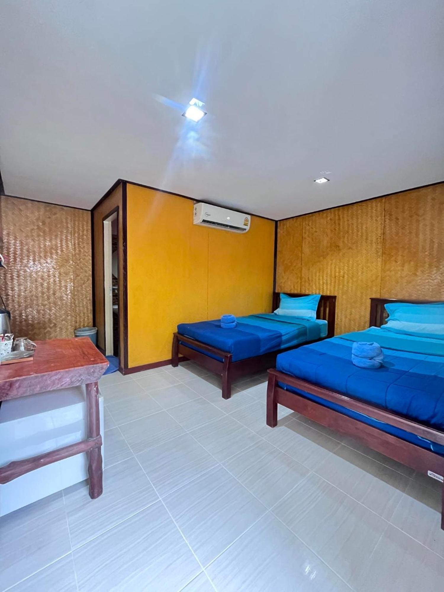 View Garden Resort Phi Phi Don Exterior photo